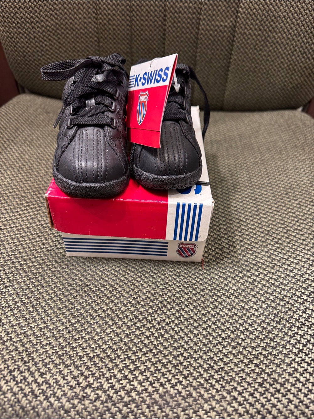 K-Swiss Kids Black Lace-Up Sneakers with Logo Tag